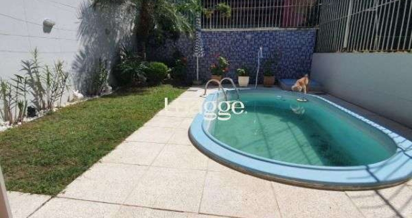Casa para Venda - 185m², 3 dormitórios, sendo 1 suites, 2 vagas - Bahamas