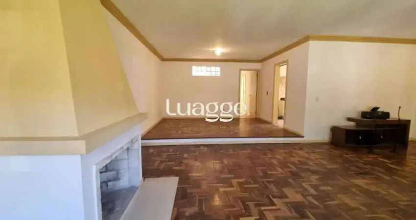 Casa com 3 quartos à venda na Avenida Ararangua, 36, Guarujá, Porto Alegre