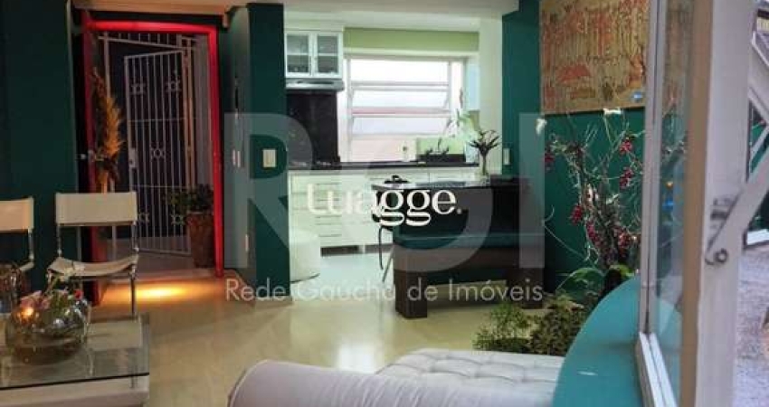 Apartamento  2 quartos, suite, , sacada,   2 quartos,  churrasqueira, semi mobiliado com garagem!
