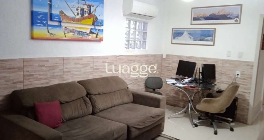 Casa para Venda - 140m², 5 dormitórios, 2 vagas - Cavalhada, Porto Alegre