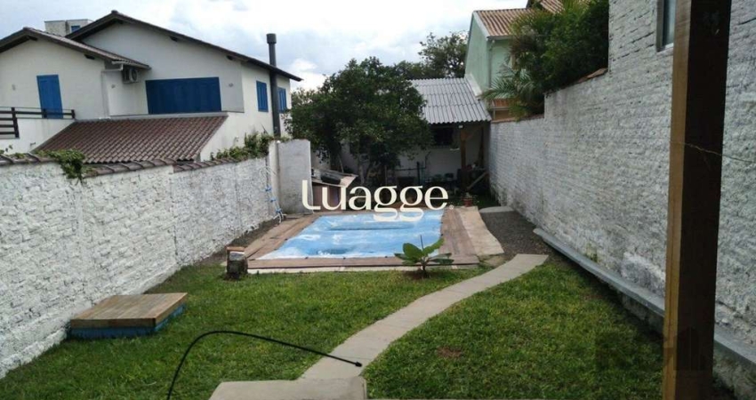 Casa para Venda - 350m², 4 dormitórios, sendo 2 suites, 2 vagas - Glória