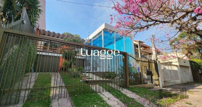 Vende-se excelente cada 3 quartos com suíte, 4 vagas, anexo comn salão de festas, podendo ser usada para fins comerciais - 255m² - Chácara das Pedras