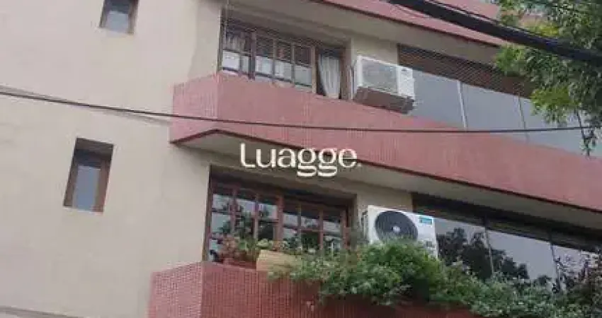 Apartamento 3 dormitórios com dependência, amplo, Santana 3 vagas, elevador