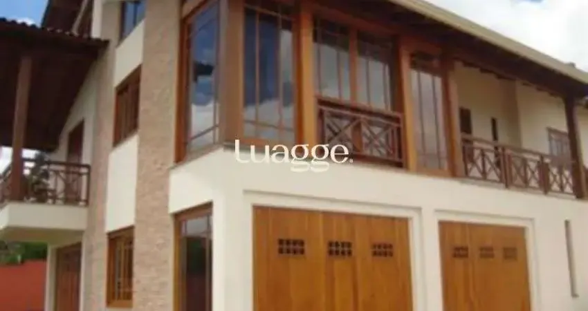 Casa para Venda - 270m², 3 dormitórios, sendo 1 suites, Vila Nova