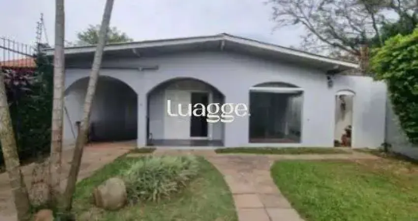 Casa 3 Dormitórios com Piscina à Venda no Guarujá – Zona Sul de Porto Alegre