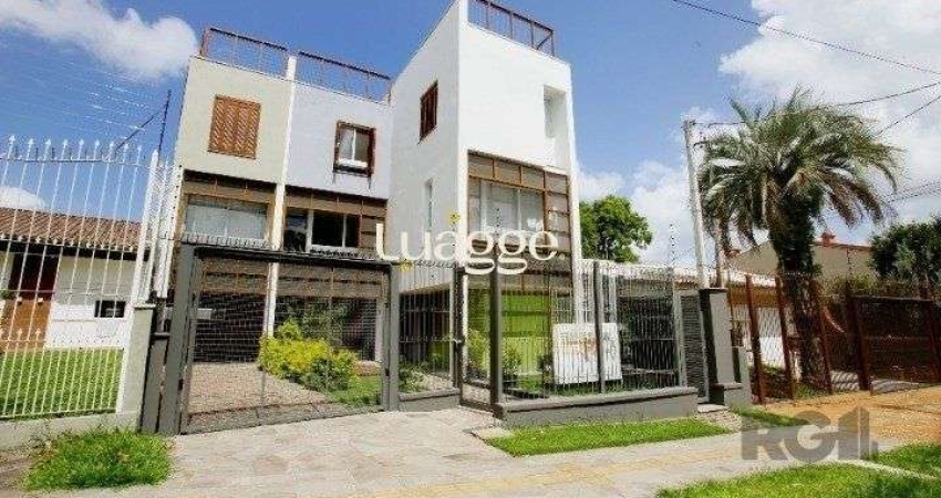 Casa com 2 quartos à venda na Rua Vinte e Quatro de Agosto, 136, Jardim Itu Sabará, Porto Alegre