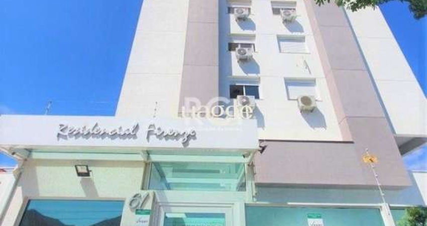 Cobertura duplex na Medianeira de 2 dormitórios e 2 vagas