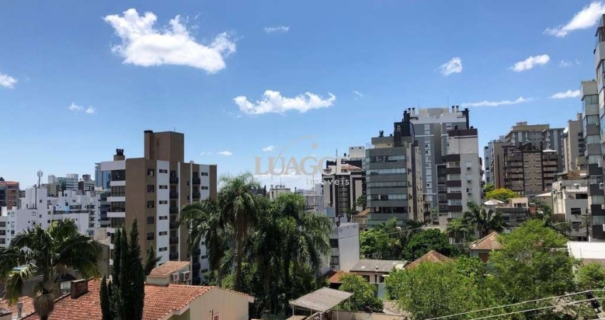 Apartamento com sacada e vaga de garagem no bairro Rio Branco