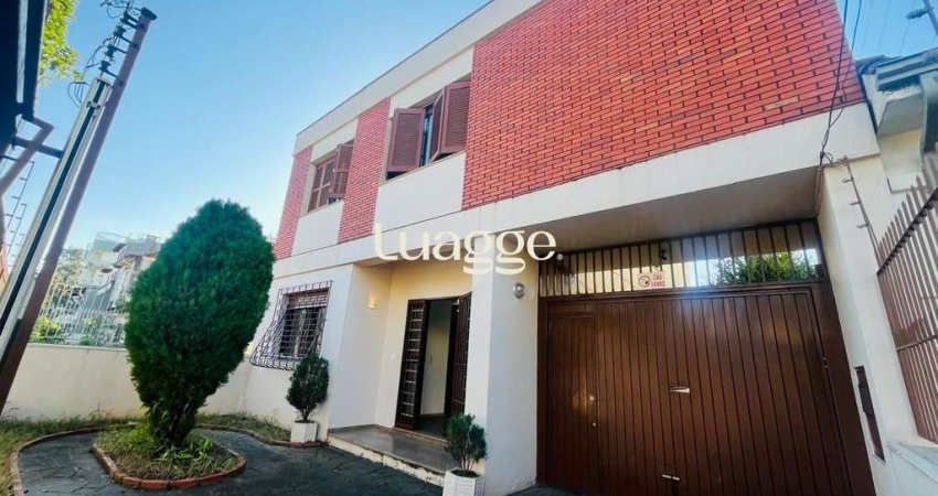 VENDA DE CASA DE 4 QUARTOS COM  VAGAS DE GARAGEM - MENINO DEUS