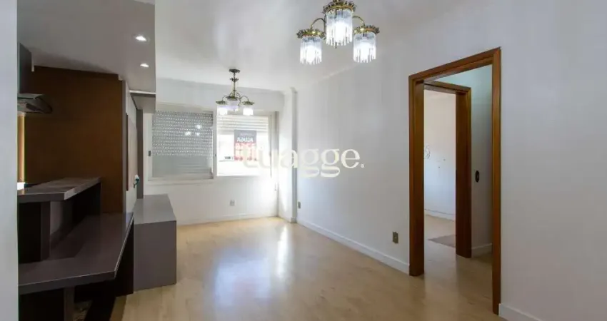 Apartamento com 2 Dormitórios, Vista para o Guaíba e 1 Vaga - Vila Assunção