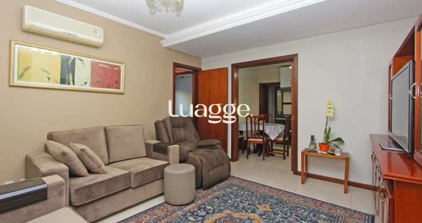 Ampla casa com 5 dormitórios e terraço no Passo da Areia