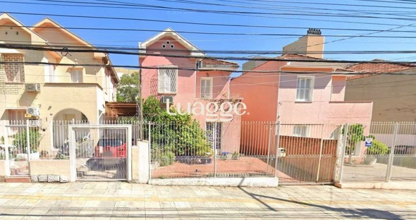 Casa/terreno na Rua Oscar Bittencourt