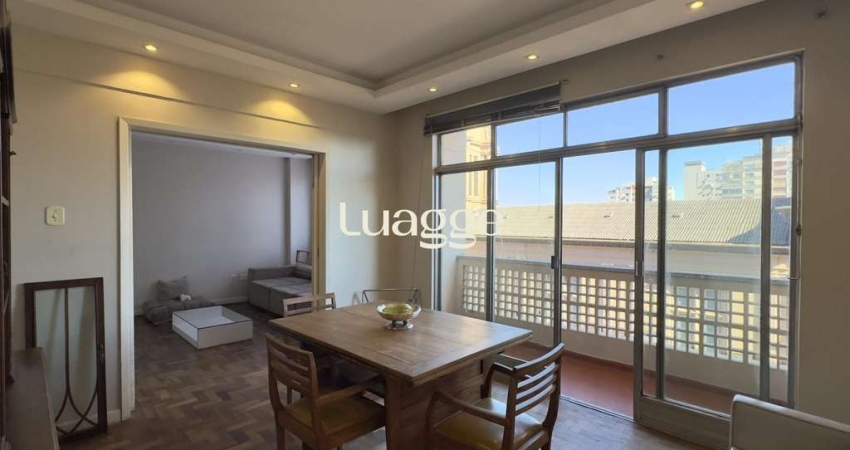 APARTAMENTO 3 DORMITÓRIOS COM LINDA VISTA DA CATEDRAL NO CENTRO HISTÓRICO