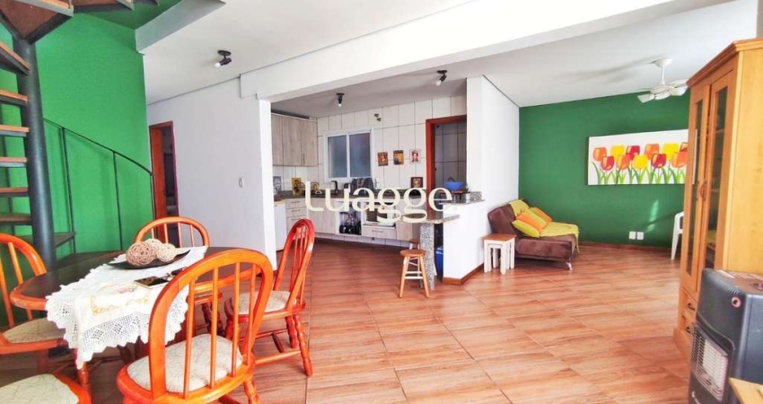 3 Dormitórios, sendo 1 Suíte Master •Living com Dois Ambientes – no Bairro Alto Petrópolis – Amplo Terreno.