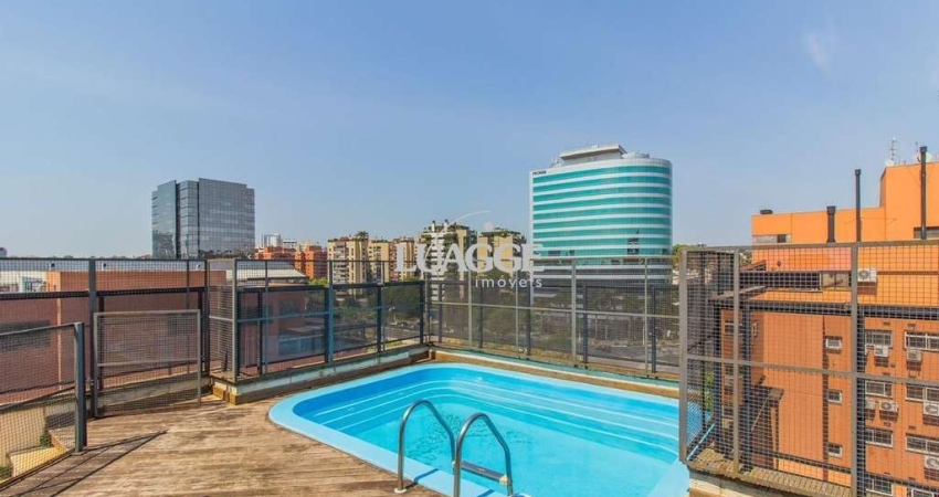 Cobertura com piscina e vista para o Iguatemi