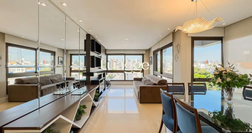 Belíssimo apartamento mobiliado com 2 suítes e 2 vagas a venda no bairro Petrópoilis.