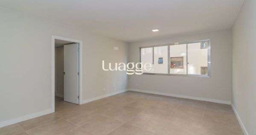 Apartamento reformado com 3 quartos, suíte e 2 vagas – 113 m² -  Mont Serrat