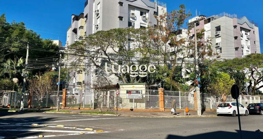 Apto 03 dorm com suíte, andar alto, vista, ótima posição solar, 1 vaga no Cristo