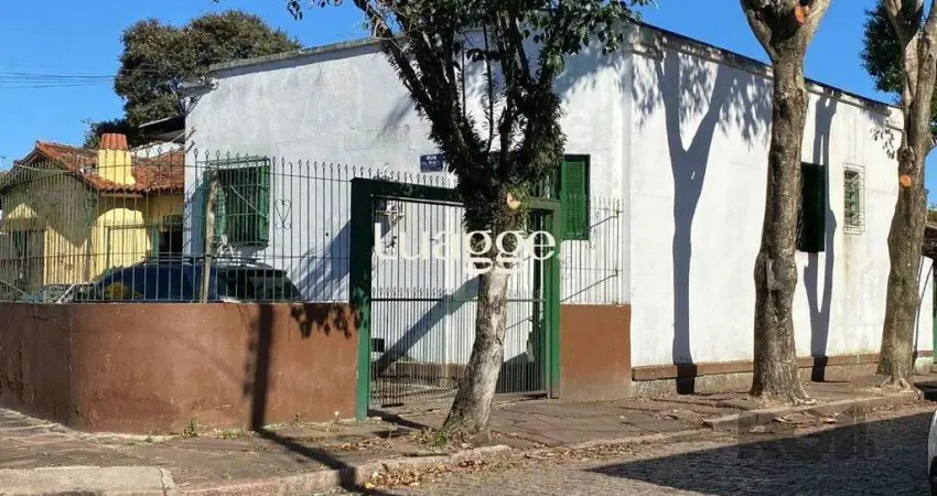 Casa com 3 quartos à venda na Rua Coronel Neves, 379, Medianeira, Porto Alegre