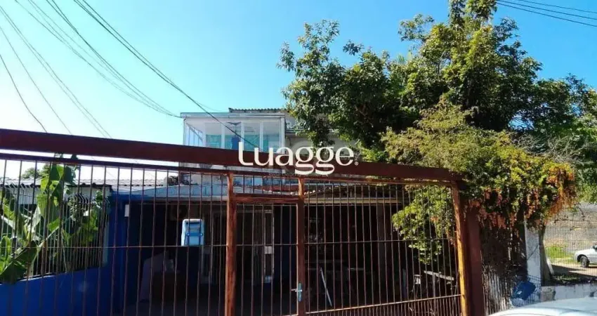 Casa para Venda - 300m², 2 dormitórios, 2 vagas - Vila Nova