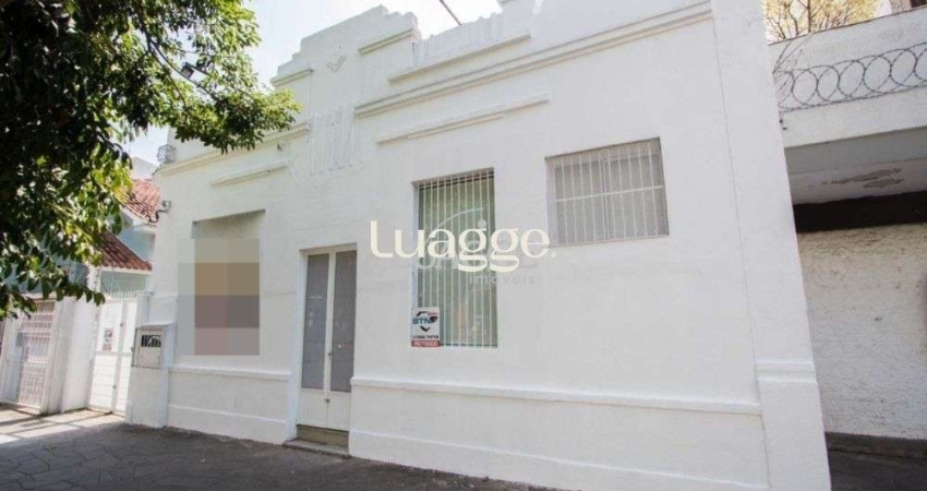 Casa comercial com aproximadamente 157m² privativos