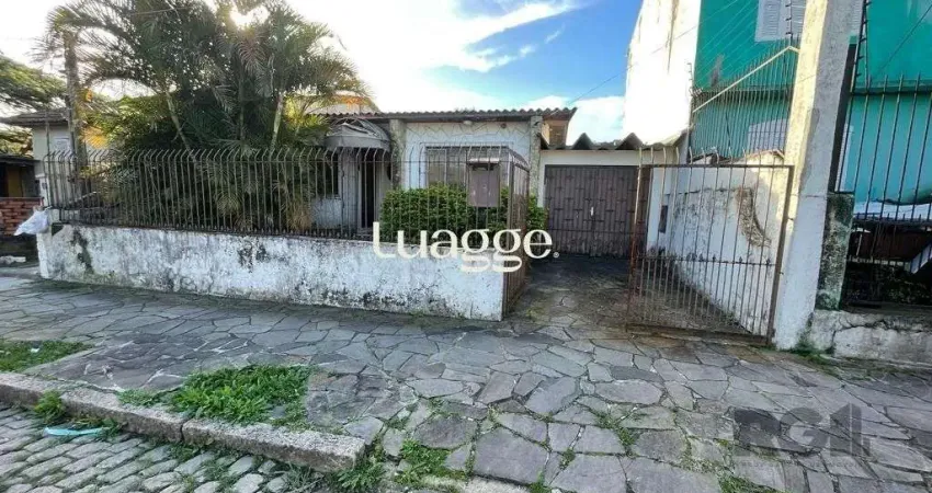 Casa com 3 quartos à venda na Rua Horizontina, 145, Cavalhada, Porto Alegre