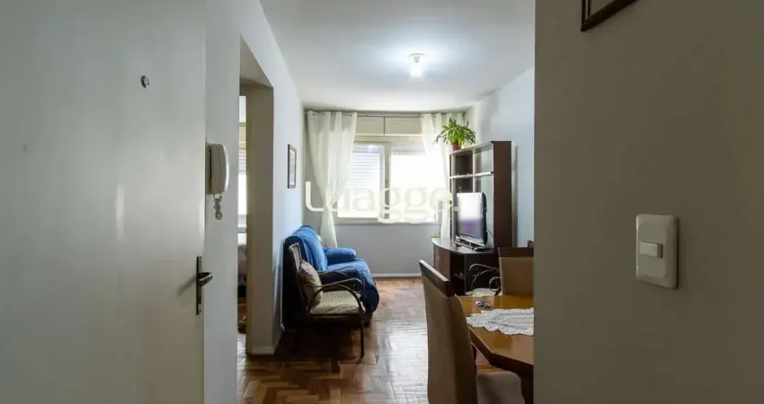 Apartamento com 1 quarto com vaga coberta e escriturada no bairro cristal.