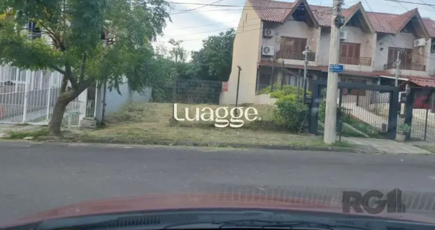 Terreno à venda na Rua Doutor Sady Soares, 137, Guarujá, Porto Alegre
