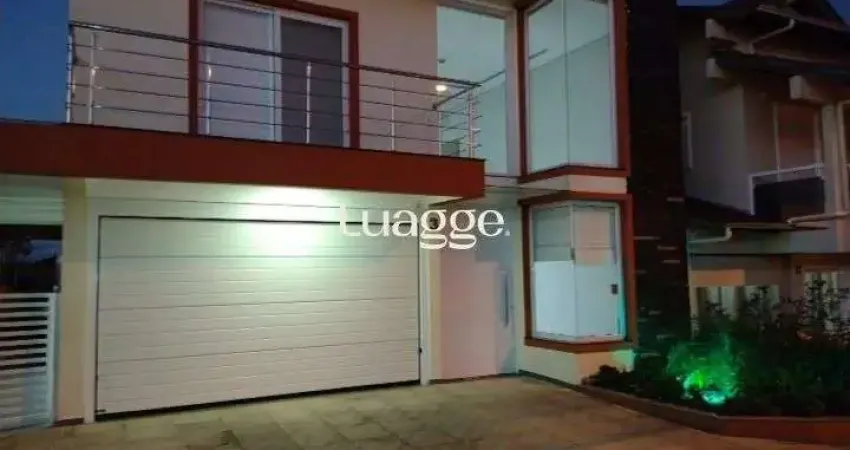 Casa em Condomínio com 4 quartos, 2 suítes, 3 banheiros , 4 vagas