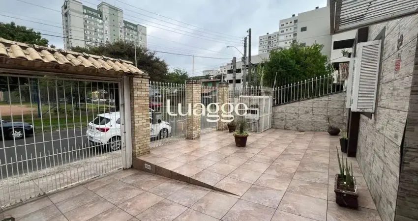 Duas casas no mesmo terreno – conforto, espaço e excelente localização!