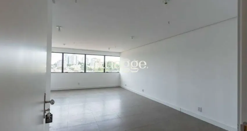 Sala comercial para locação no bairro Cristal, com aproximadamente 25m² de área privativa