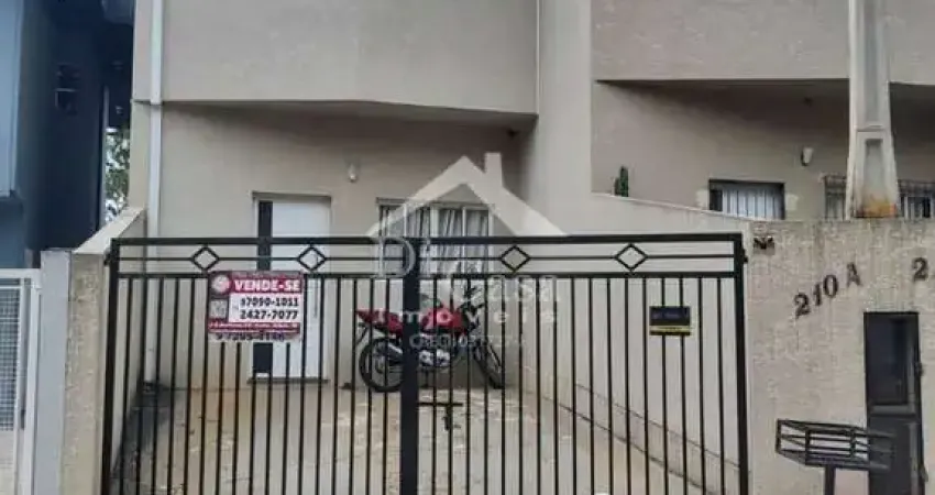 Casa assobradada com 2 quartos à Venda - Jardim Santo Antonio - Atibaia - S.P.