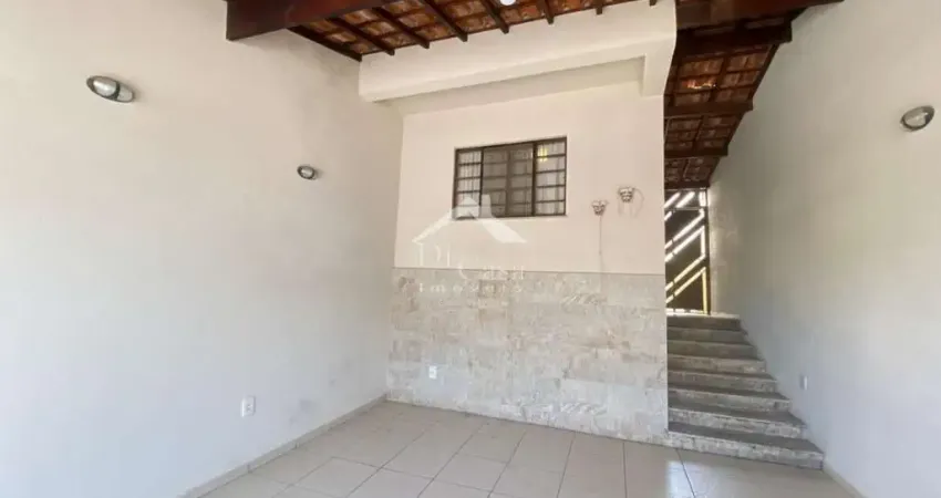 Casa a venda em excelente estado de conservação no jd alvinópolis em  atibaia