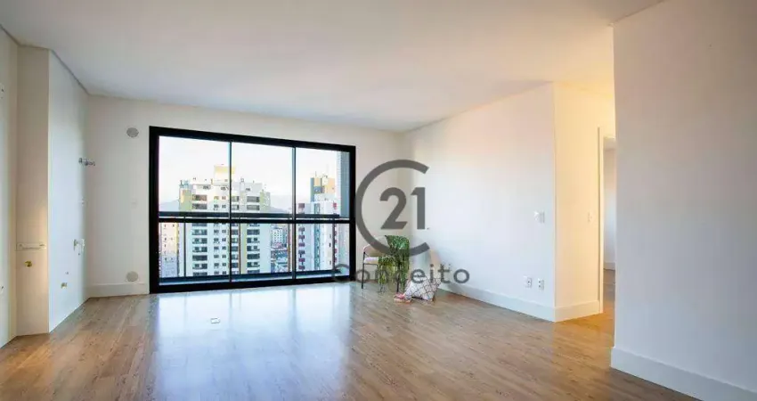 Apartamento de 2 quartos sendo 1 suite com sacada no Kobrasol a venda