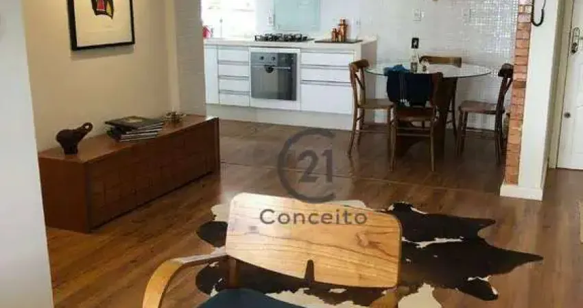 Apartamento no Centro de Florianópolis com 3 dormitórios sendo 1 suíte