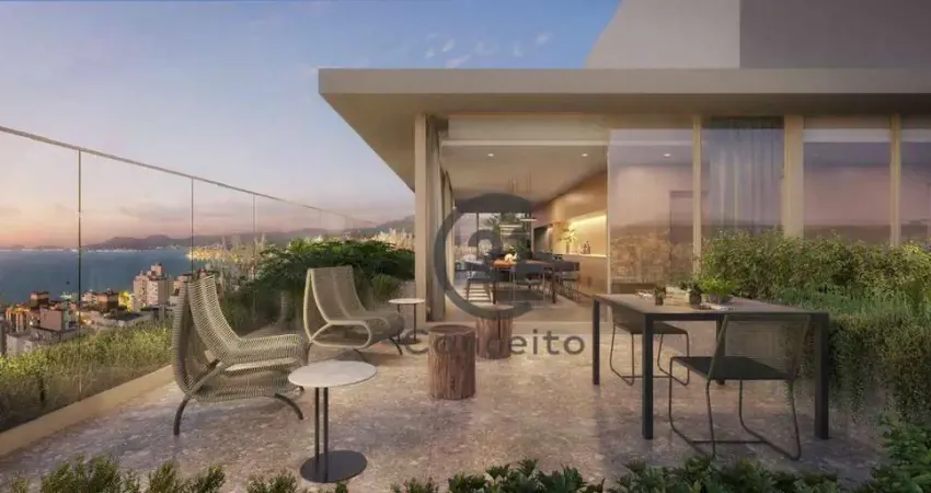 Apartamento com 4 quartos, sendo 4 suítes à venda, com 219 m²  no Centro de Florianópolis/SC