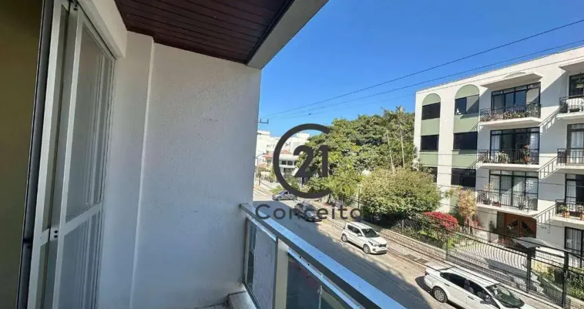 Apartamento à venda em Coqueiros – 3 dormitórios, suíte, sacada e ótima localização