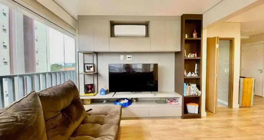 Apartamento com 192m², 4 quartos (2 suítes),  4 vagas, 2 depósitos a venda em Pinheiros, São Paulo