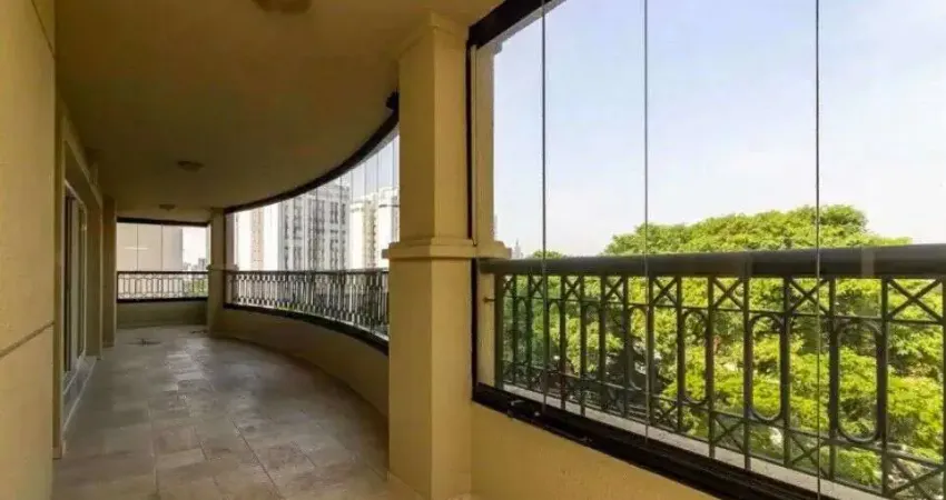 Apartamento com 365m², 4 suítes e 6 vagas + depósito à venda na Vila Madalena, São Paulo