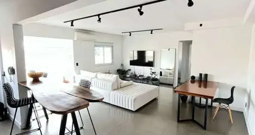 Apartamento mobiliado com 83m², 2 quartos (1 suíte), 2 vagas a venda na Mooca, São Paulo