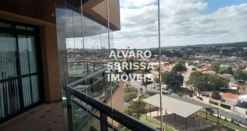 Apartamento com 4 vagas, 4 dormitórios sendo 2 suítes, todos com armários, portas balcões, venezianas automáticas e lindas vistas. 287m2.  1 por andar