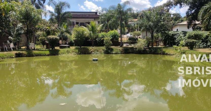 Oportunidade este imóvel estuda permuta. Casa com lago e 5 suítes no condomínio Mangueiras - Itu/SP