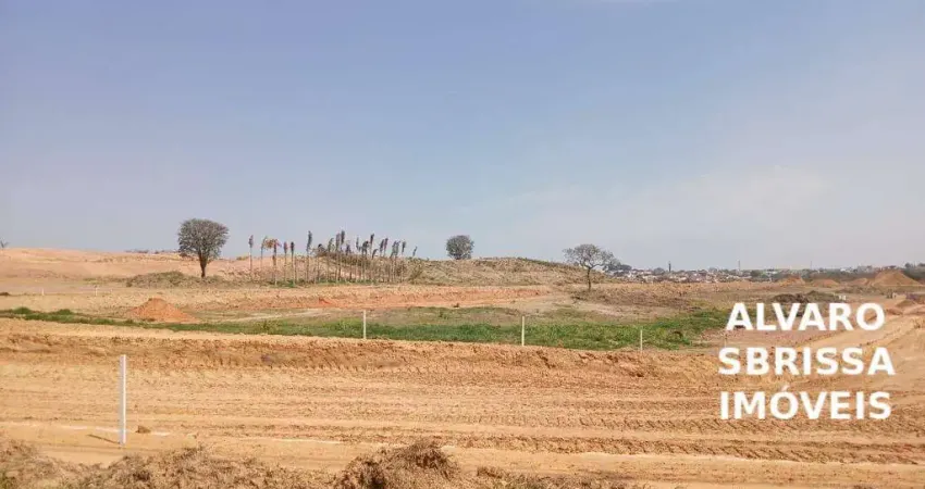 Villas de Santo Antônio 15% de entrada, restante em 120 meses Condomínio de Alto Padrão Terrenos de 300 e 360m2