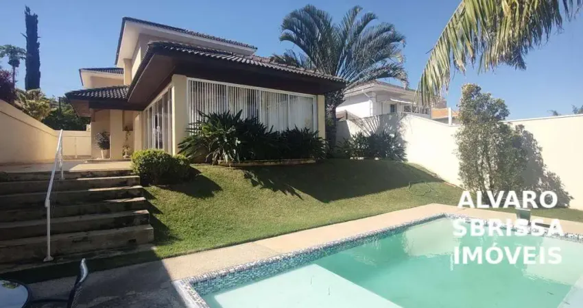 Casa com piscina e quatro suítes sendo uma no primeiro piso no condominio jardim theodora em itu/sp
