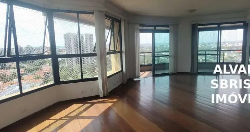 Apartamento com 4 vagas, 4 dormitórios sendo 2 suítes, todos com armários, portas balcões, venezianas automáticas e lindas vistas. 287m2. 1 por andar