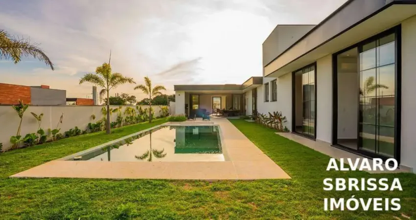 Linda Casa Térrea com 4 suítes no Condomínio Parque Ytu Xapada