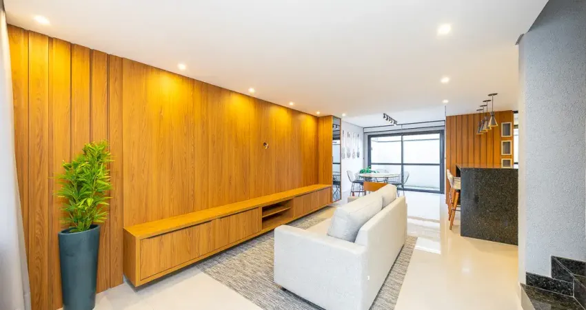 Lindos sobrados com 3 quartos/ 03 suítes com 2 vagas rua sem saída