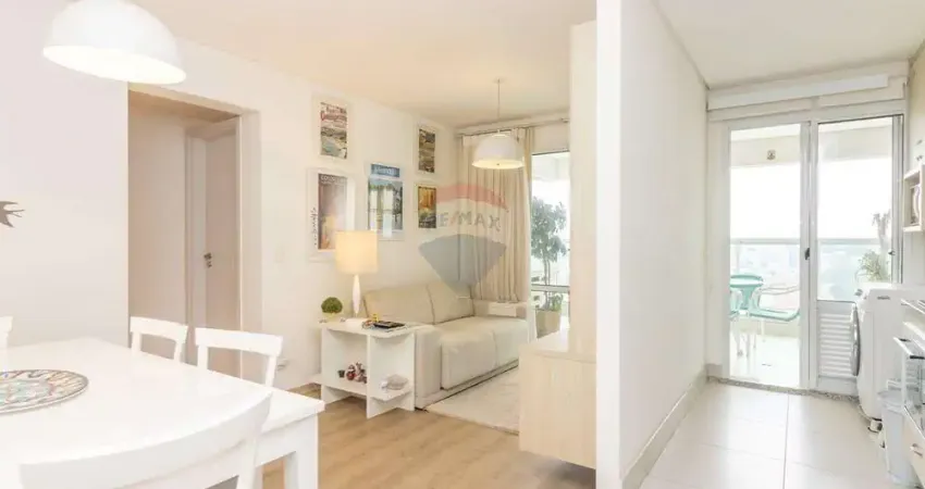Apartamento Reformado com Varanda e Lazer Completo a 1,7 km do Aeroporto de Congonhas