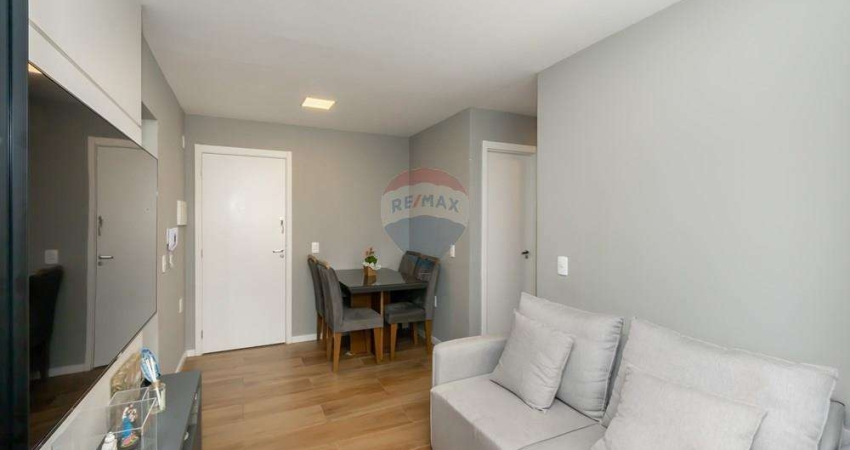 Apartamento com 2 dormitórios, 1 suite a venda, 55m² por R$ 670.000,00 - Vila Anastácio