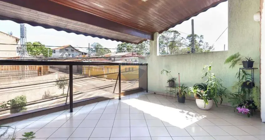 Sobrado à Venda no Jaraguá - Reformado, 3 dormitórios, 1 suíte, 2 vagas